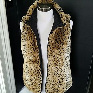 Reversible leopard vest